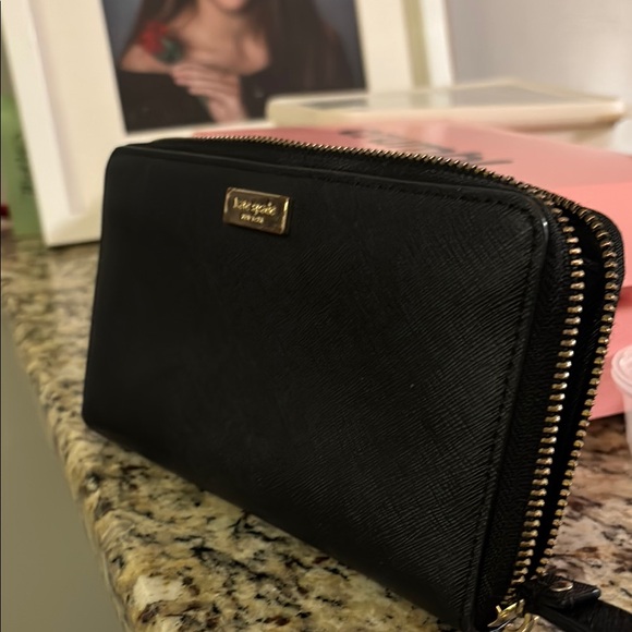 Kate Spade Black Women's Wallet - Picture 5 of 10